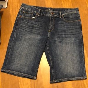 Lucky brand Bermuda shorts